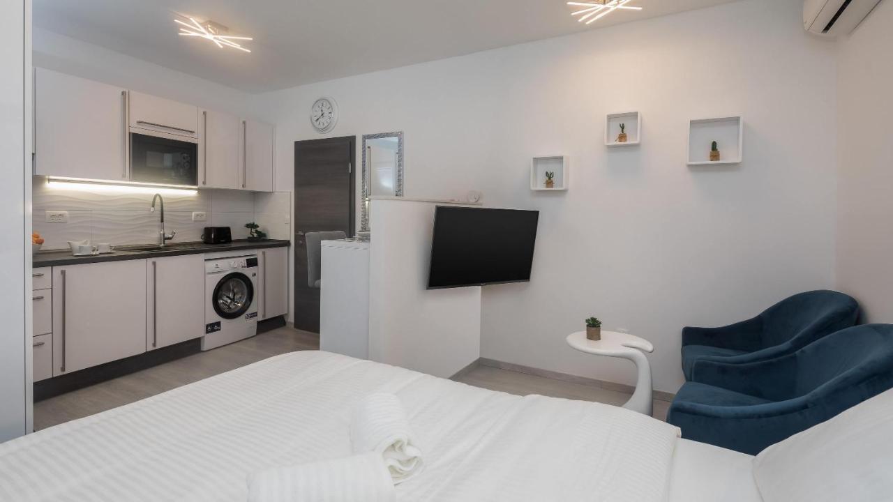 Luxury Studios & Rooms Seven Split Extérieur photo